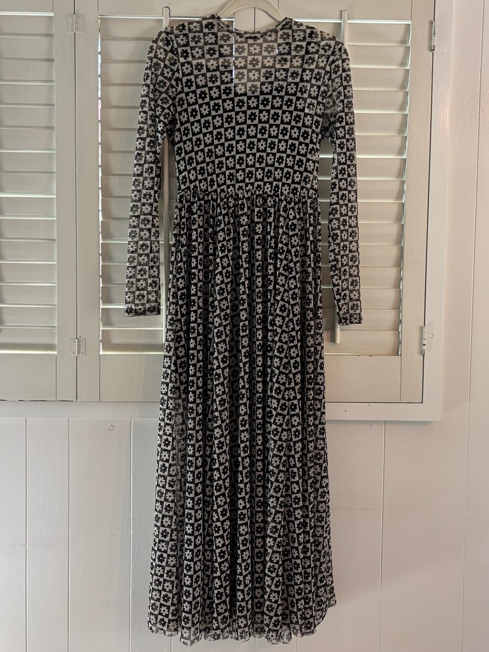 Dressed in LALA Black and White Floral Maxi Mesh Dress